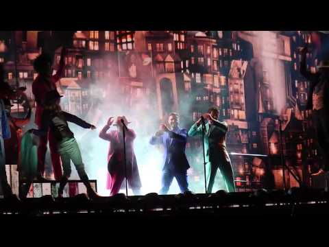 Take That - Show Opening (Live at the O2 15/06/2015)