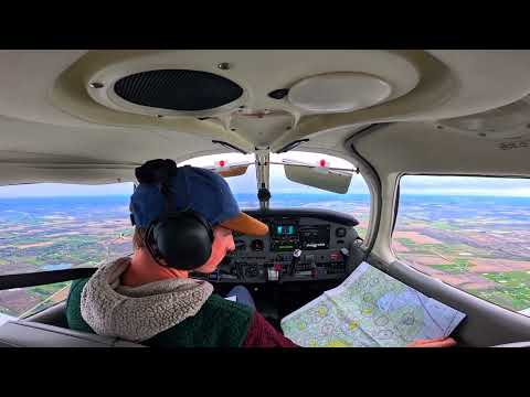 Piper Warrior PA-28. My First Ever STUDENT SOLO Cross Country Flight! KPTK-KBAX-KPTK.