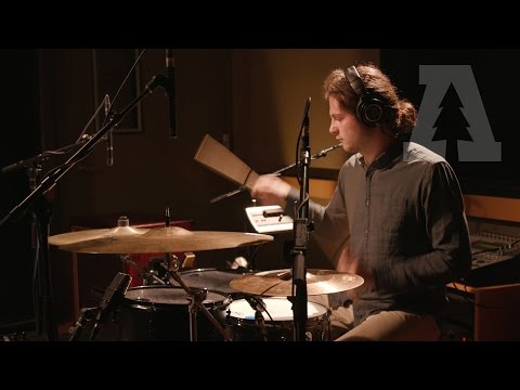 Sinai Vessel - Laughlin | Audiotree Live