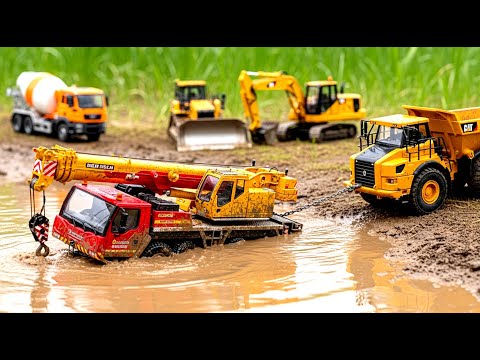 Oh no! Trucks in Trouble! 😱 The Great Rescue Mission!