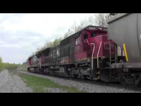 VERY RARE!!! CN 2106 & 2009 Leads CN 847 West At Seba Beach AB