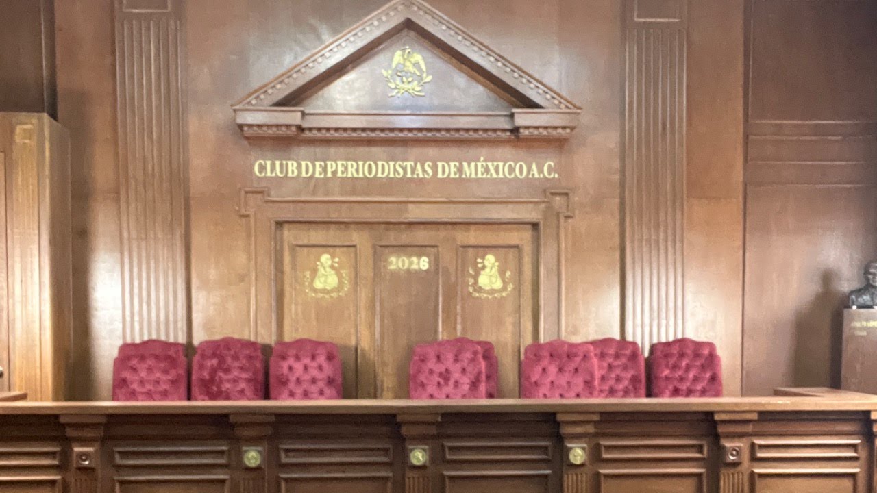 PONENCIA MAGISTRAL y RECOGIDA del PREMIO INTERNACIONAL de PERIODISMO