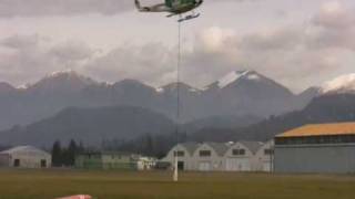 preview picture of video 'Esibizione elicotteri e Canadair Rieti 6/1/2009'