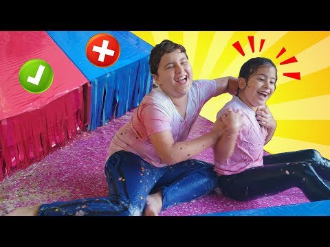 NÃO DESLIZE PELA CAIXA ERRADA | MARIA CLARA E JP