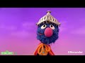 Sesame Street Super Grover Flies