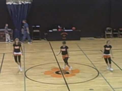 GMS cheerleader's 8th grade night performance
