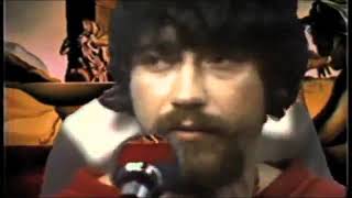 Raul Seixas cantando Rock do Diabo (1976)