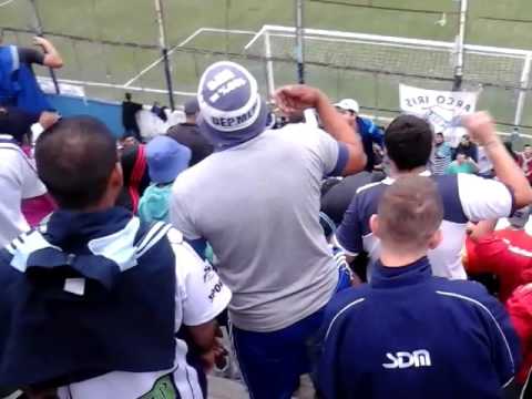 "Deportivo de mí vida" Barra: La Banda del Parque &bull; Club: Deportivo Merlo &bull; País: Argentina