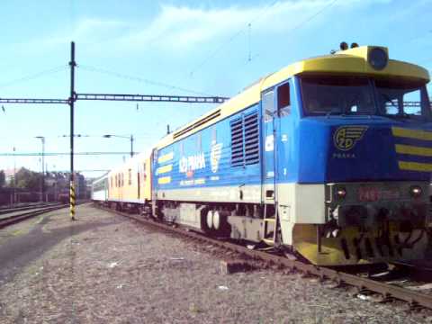 749 039 - na čele R 1143 - rozjezd  Praha Vršovice - 9.10.2010.