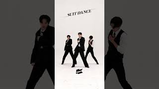 Download lagu 인스피릿! 인피니트 수트댄스 기다린 거 다 알아😉| Suit Dance | 수트댄스 | INFINITE | 인피니트 #shorts mp3