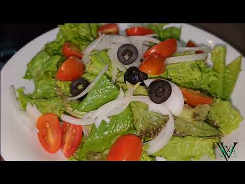 SALAD BÒ VÀ SÒ ĐIỆP VỚI SỐT PHÔ MAI CAY (SALADA DE CARNE E VIEIRAS COM MOLHO DE QUEIJO PICANTE)