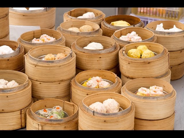 Video Pronunciation of dim sum in English