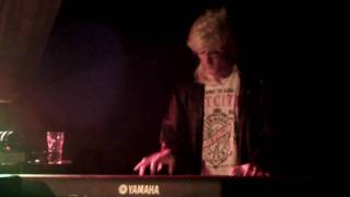 Mothers of Mecy - 23 tommer (postgirobygget cover)