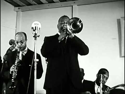 14 Martinique by Wilbur DeParis And His "New" New Orleans Jazz.