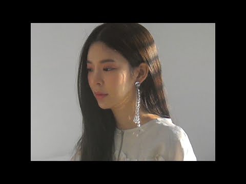 Jang Jane 장재인 '괜찮다고 말해줘 (EungbongGyo)' MV