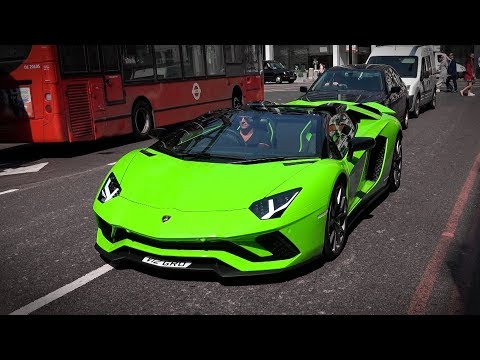 Lamborghini Aventador S LP740-4 Roadster