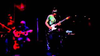 I don't really care - H trio + Andreu Martínez & Jordi Franco (Sala B) 04/06/2011