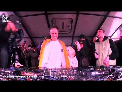 Skrillex Remix - Massive x Empire State of Mind - Lives in Times Square