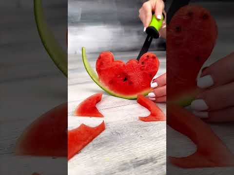 How to cut your watermelon heart shaped for summer party #watermelon #heart