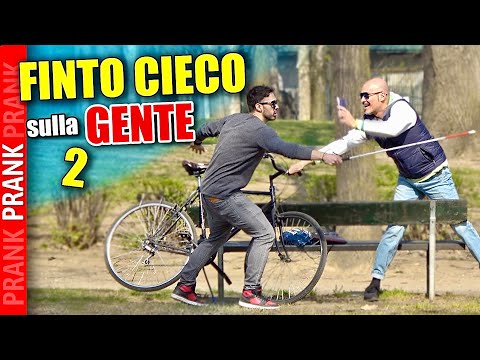 FINTO CIECO sulla GENTE 2 - Prank