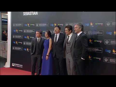 Alfombra Roja: Escobar Paradise Lost (Perlas) - 2014
