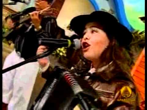 Kelly A Menina Da Gaita & Tio Osvaldo - TV Aparecida - Terra Da Padroeira 01 - SP