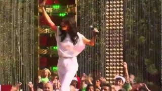 Selena Gomez   Winter Wonderland Disney Christmas Day Parade 2010