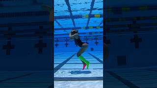 Download lagu UIUaa Underwater dance 💧🤣 #pool #funny #dance #underwater #swim mp3