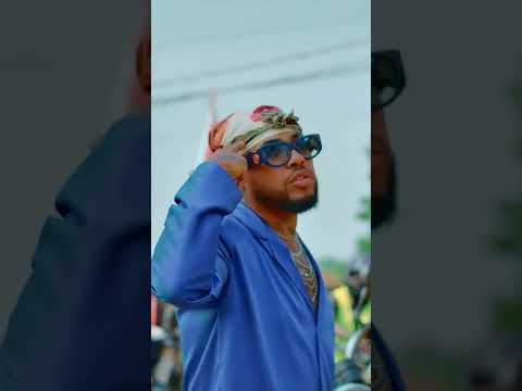 #BailandoRMX ya está afuera!!! 🔥🔥🔥 Este video lo grabamos con Vinka en #Uganda 🇺🇬🇵🇷 💥💥