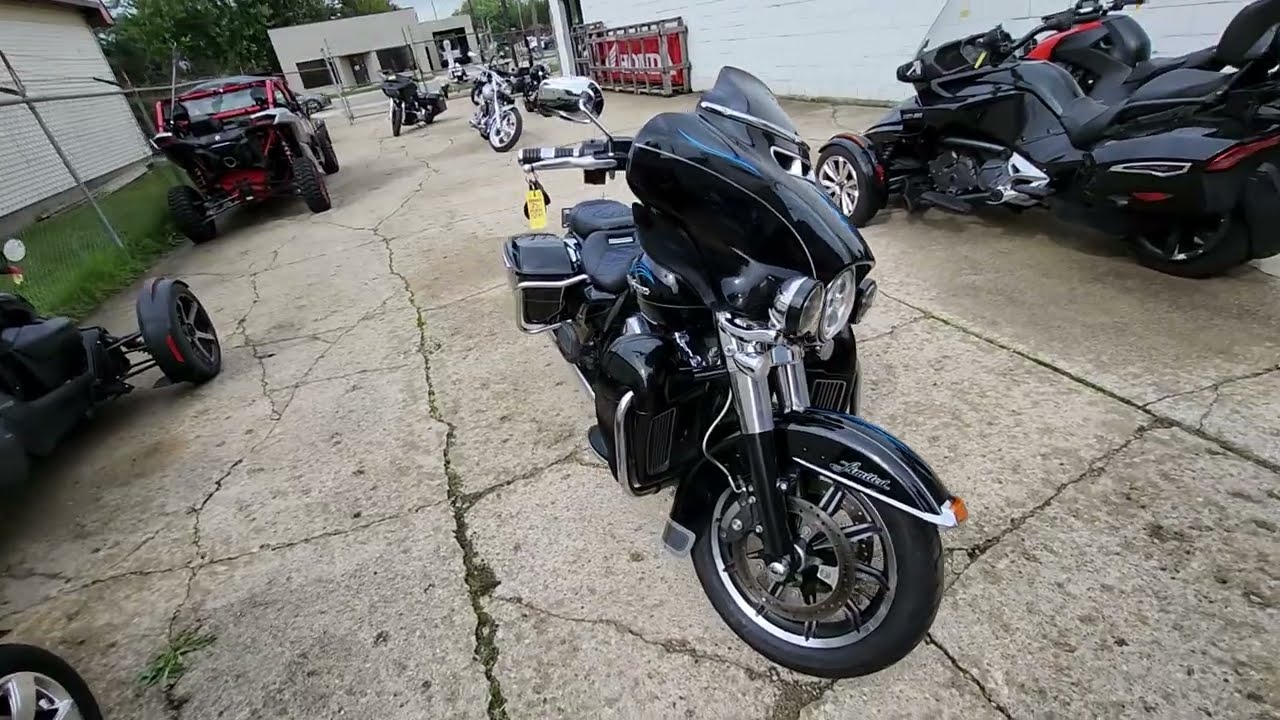 2016 Harley-Davidson® Ultra Limited Motorcycle