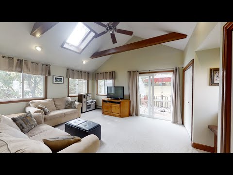 17 Oakcrest Rd Needham MA for sale