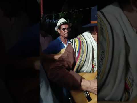 La música campesina, se baila en Santander, con berraquera. Suaita. Colombia.