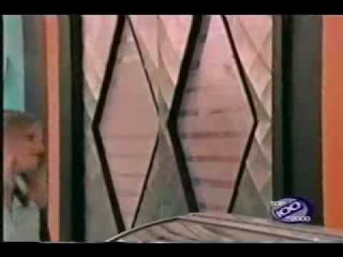 Amanda Stott  Somebody to Love.flv