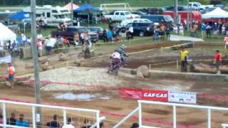 preview picture of video 'Yamaha YZ 250 Racing at Beamsville Mud Bog'