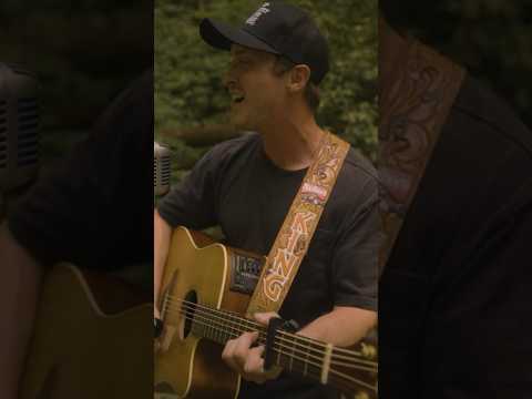 Hunter Flynn - F*cked Up Brain (Live at Laurel Cove) #countrymusic #acoustic #livemusic