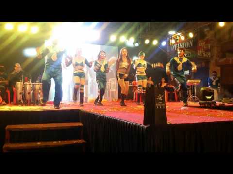 Vijendra rajak Bollywood dance troupe