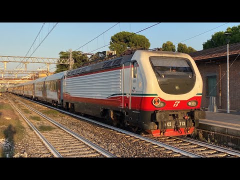 TRENI PASSEGGERI e merci VELOCI in transito alla STAZIONE DI Cesena!