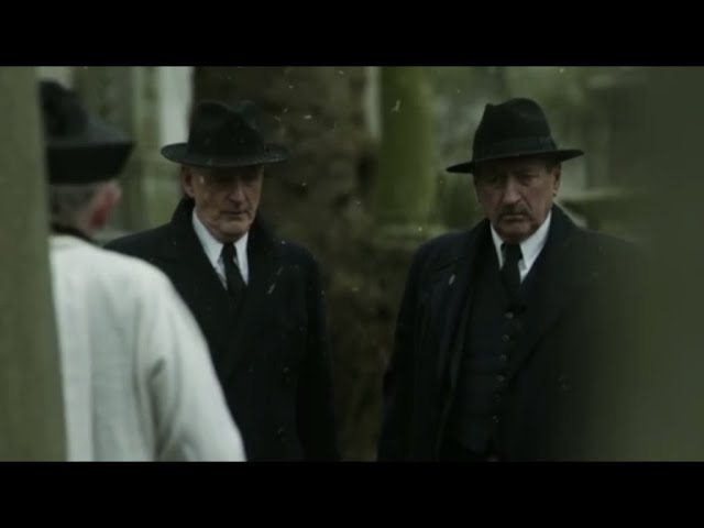 Vídeo relacionado con ASESINATO EN EL ORIENT EXPRESS / EL MISTERIOSO SR. BROWN / LOS CUATRO GRANDES