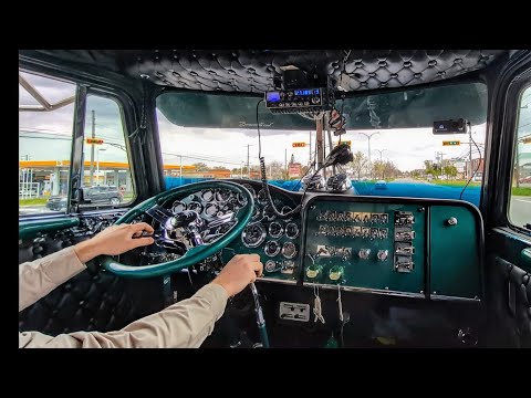 OVERWEIGHT 359 Pete STRAIGHT PIPED dodging the scale through town! CAT 6NZ gears and jakes