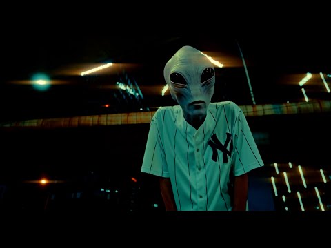 Razvan DLB - Zi-mi DEBANDADA  (Videoclip Oficial)