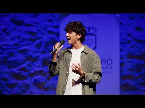 Mario Márquez, concierto Marbella, teatro el Trapiche, canta " Se nos rompio el amor "