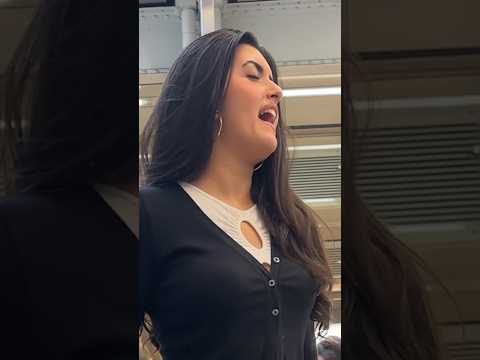 Reincarnation of Amy Winehouse?