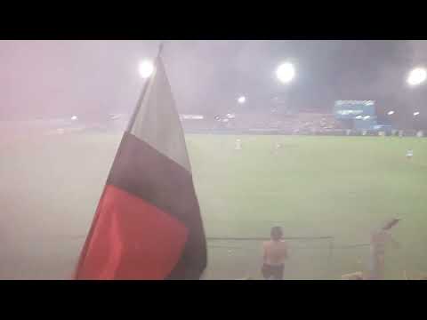 "Hinchada de Brown de Adrogue vs Temperley año 2024 (video 1)" Barra: Los Pibes del Barrio &bull; Club: Brown de Adrogué