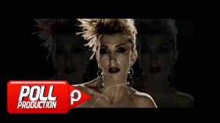 Hande Yener - Yasak Aşk & Sopa