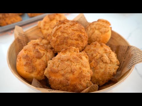 Crunchy Soboro Bread  소보로빵