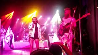 MisterWives - &quot;Machine / Chasing This&quot; [Live at The Observatory]