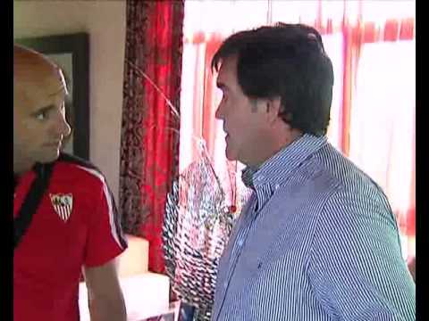 Llegada Cicinho a Costa Ballena (31.07.12) Sevilla FC