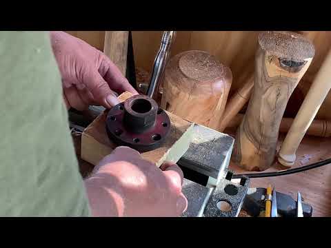 Woodturning-square to round fast. 40/40 grind