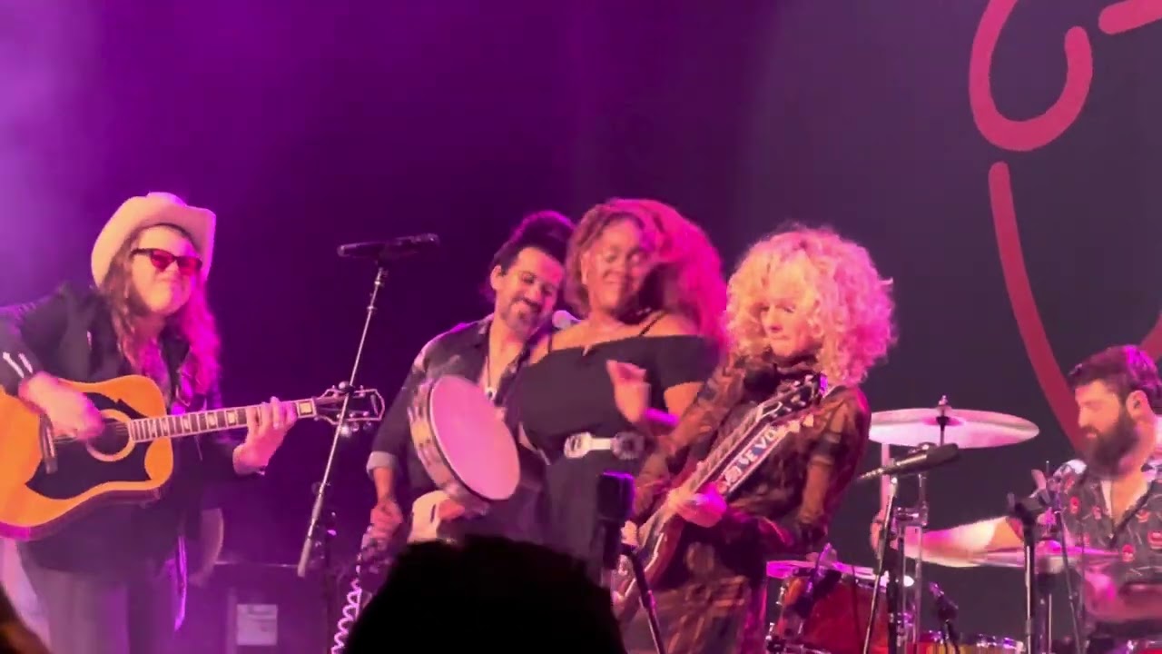 Marcus King Band; Me & Bobby McGee (with Grace Powers & Brittany Spencer) - YouTube