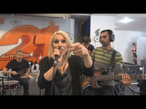 Amna si Glance - Evacuat (LIVE @ RADIO 21)